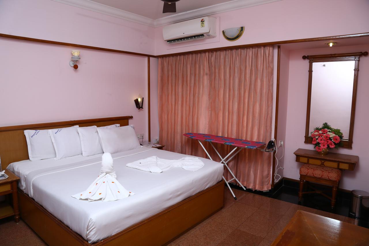 Mayura Residency Guruvāyūr Esterno foto