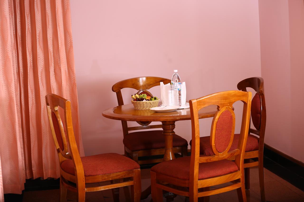Mayura Residency Guruvāyūr Esterno foto
