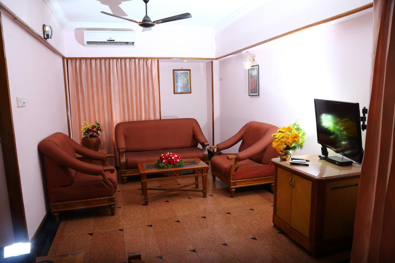Mayura Residency Guruvāyūr Esterno foto