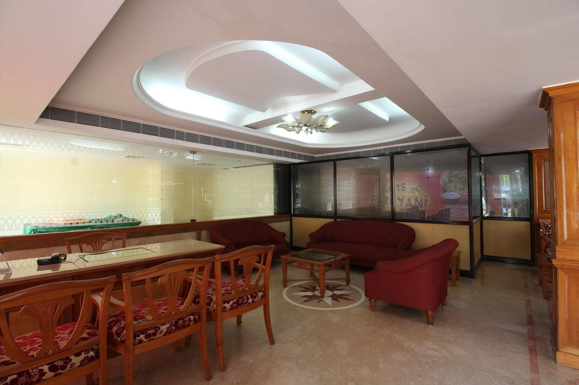 Mayura Residency Guruvāyūr Esterno foto